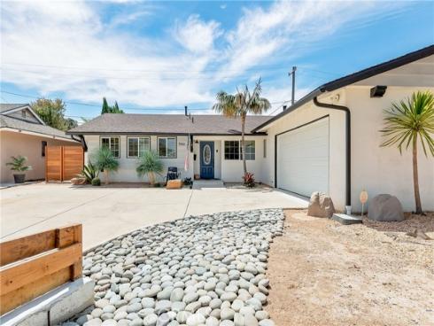 1566 W Crone , Anaheim, CA