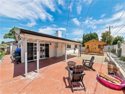 1566 W Crone , Anaheim, CA