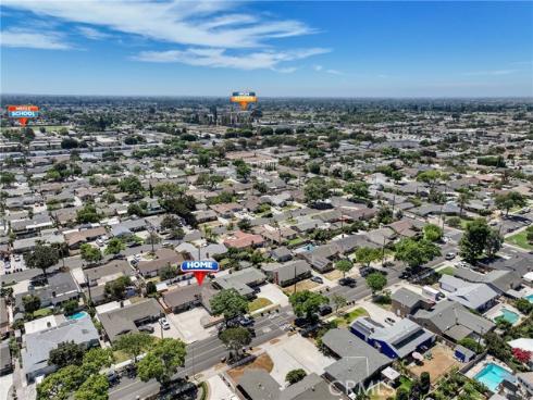 1566 W Crone , Anaheim, CA