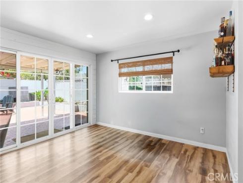 1566 W Crone , Anaheim, CA