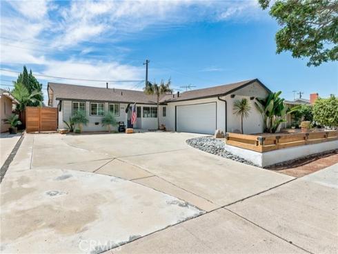 1566 W Crone , Anaheim, CA