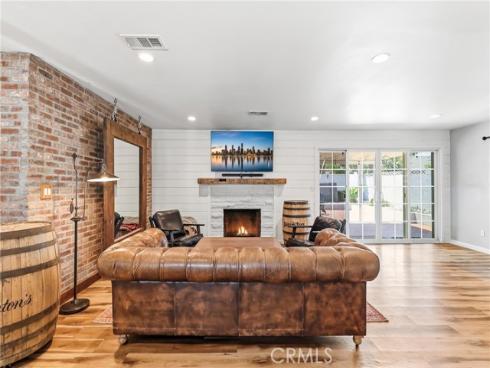 1566 W Crone , Anaheim, CA