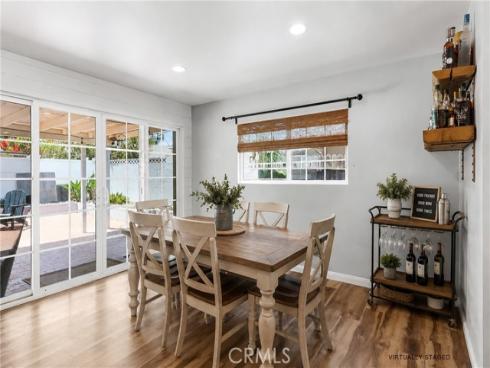 1566 W Crone , Anaheim, CA