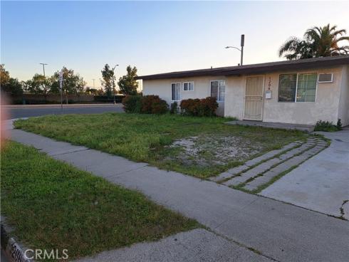 1206 S. Palm