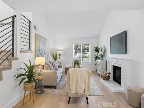 1194 N Leeward , Anaheim, CA