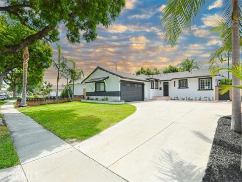 1246 E Turin  , Anaheim, CA