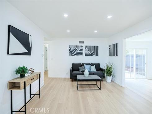 1246 E Turin  , Anaheim, CA