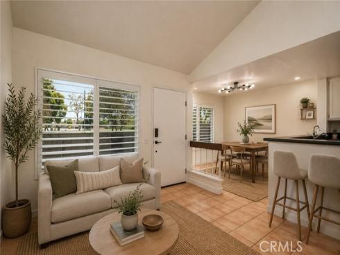 1352 N Mako , Anaheim, CA