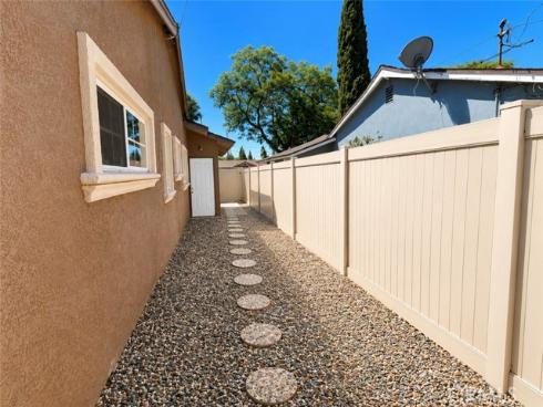 1185 W Hampshire , Anaheim, CA