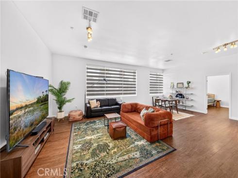 435 W Center Street 316 , Anaheim, CA