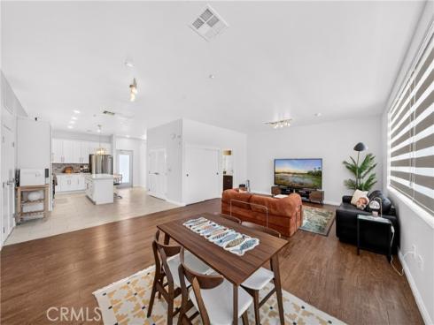 435 W Center Street 316 , Anaheim, CA