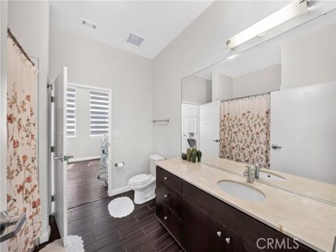 435 W Center Street 316 , Anaheim, CA