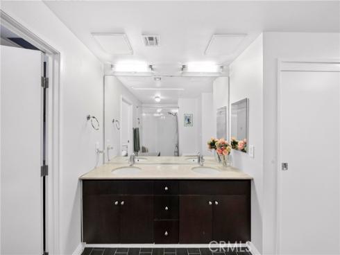 435 W Center Street 316 , Anaheim, CA