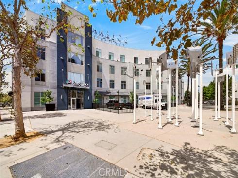 435 W Center Street 316 , Anaheim, CA