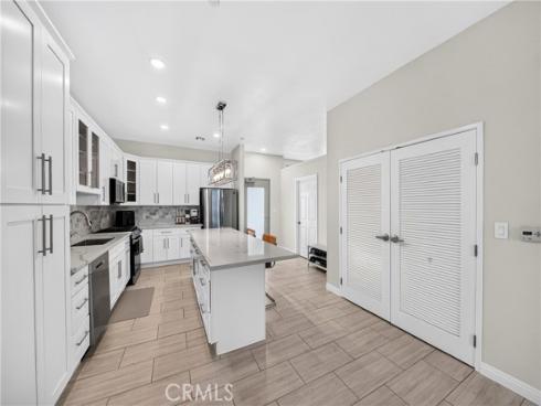 435 W Center Street 316 , Anaheim, CA