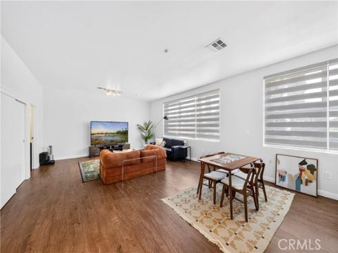 435 W Center Street 316 , Anaheim, CA