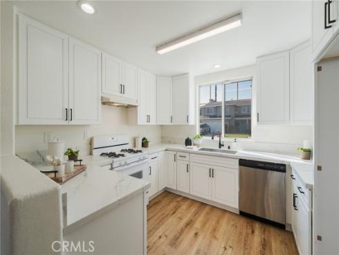 515 E Cypress , Anaheim, CA