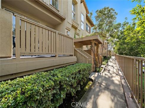 551 W Summerfield , Anaheim, CA