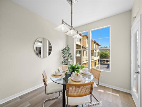 551 W Summerfield , Anaheim, CA