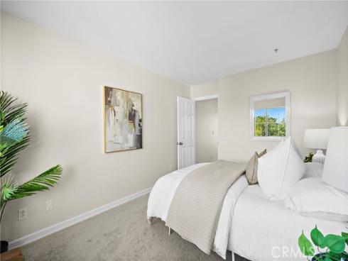 551 W Summerfield , Anaheim, CA
