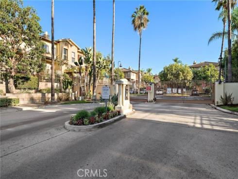 551 W Summerfield , Anaheim, CA