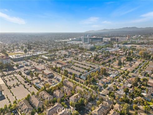 551 W Summerfield , Anaheim, CA