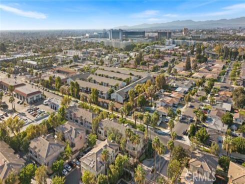 551 W Summerfield , Anaheim, CA