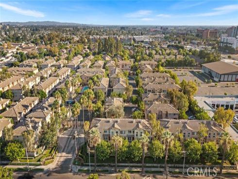 551 W Summerfield , Anaheim, CA