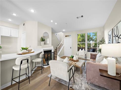 551 W Summerfield , Anaheim, CA