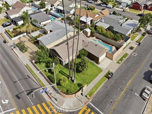 1946 W Broadway , Anaheim, CA