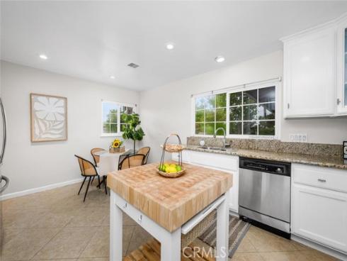 1943 W Victoria , Anaheim, CA