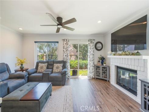 6097 E Montefino , Anaheim, CA