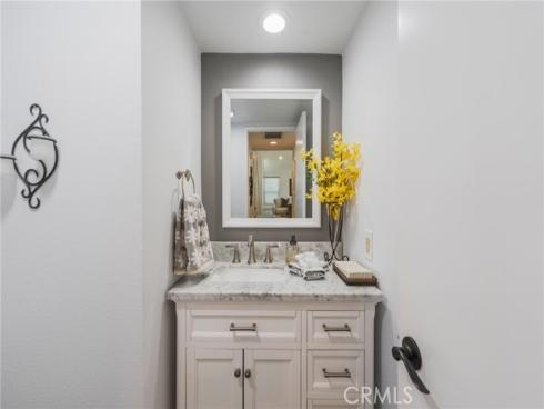 6097 E Montefino , Anaheim, CA