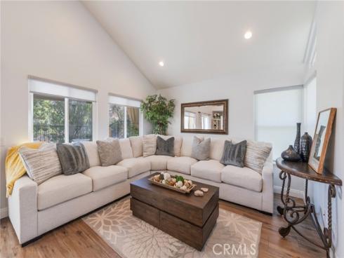 6097 E Montefino , Anaheim, CA