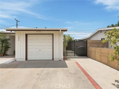 1284 E Florida  , Anaheim, CA