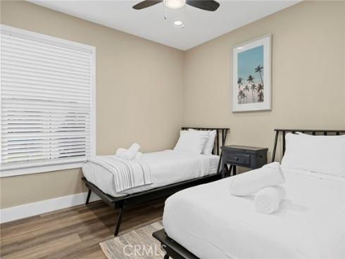 1216 E Clifpark Way, Anaheim, CA