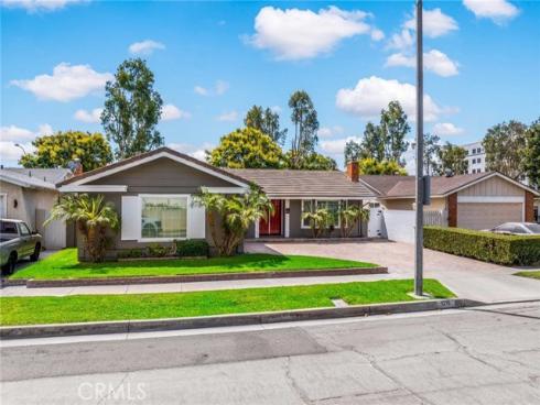 1216 E Clifpark Way, Anaheim, CA