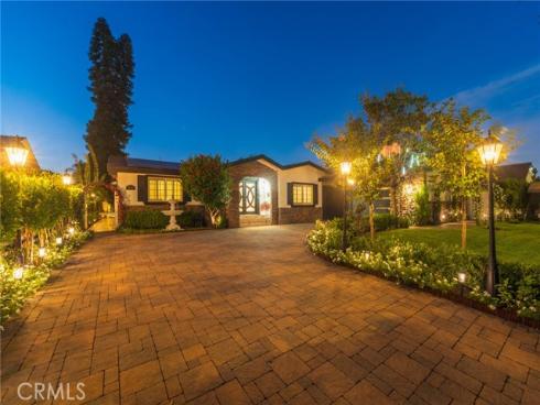 1861 W Chalet , Anaheim, CA