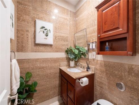 1861 W Chalet , Anaheim, CA