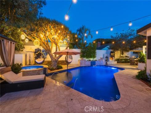 1861 W Chalet , Anaheim, CA