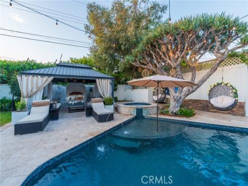 1861 W Chalet , Anaheim, CA