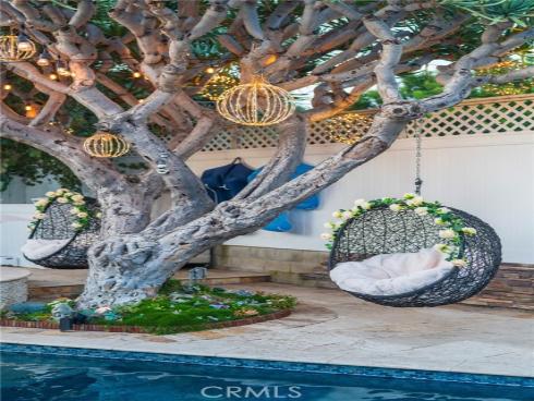 1861 W Chalet , Anaheim, CA