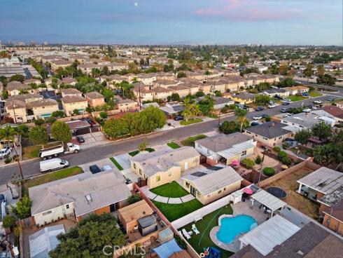 209 N Dahlia Drive, Anaheim, CA