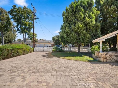 2009 S Eileen Drive, Anaheim, CA