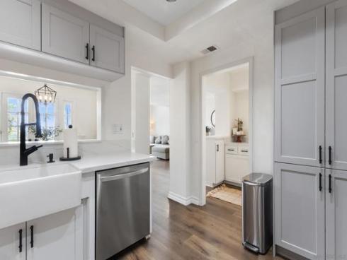 984 S Rim Crest Dr 7 , Anaheim, CA