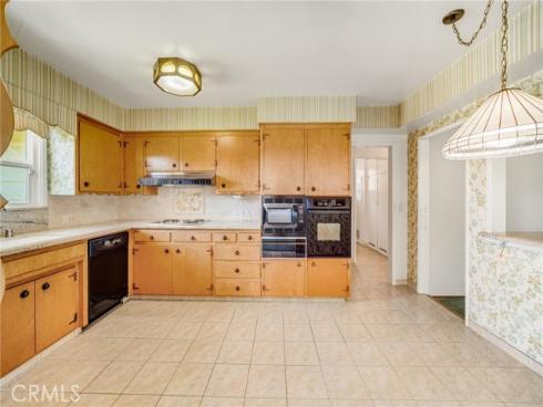 2070 S Eileen Drive, Anaheim, CA