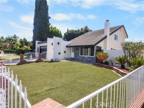 2122 W Chalet , Anaheim, CA