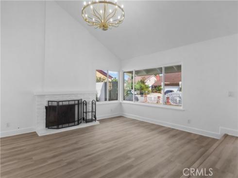 2122 W Chalet , Anaheim, CA