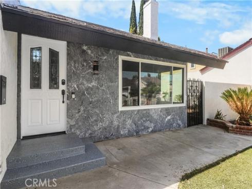 2122 W Chalet , Anaheim, CA