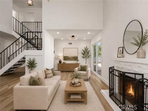2122 W Chalet , Anaheim, CA